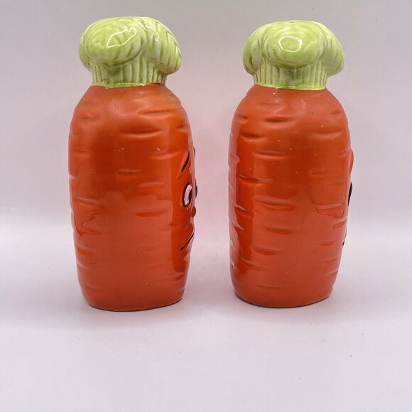 Vintage Anthropomorphic Carrot Salt & Peppers Shakers Set JAPAN Sad Face Orange - Picture 2 of 8